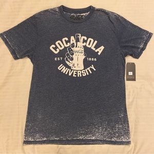 Coca Cola University shirt NWT🥤1886, on back M collectors